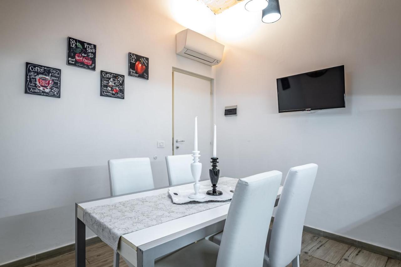 Mf Home Design Florence Luaran gambar